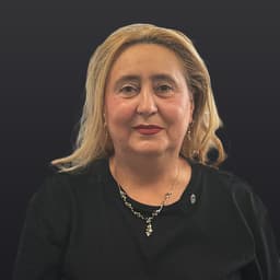 Prof. Dr. Laura Gheucă Solovăstru